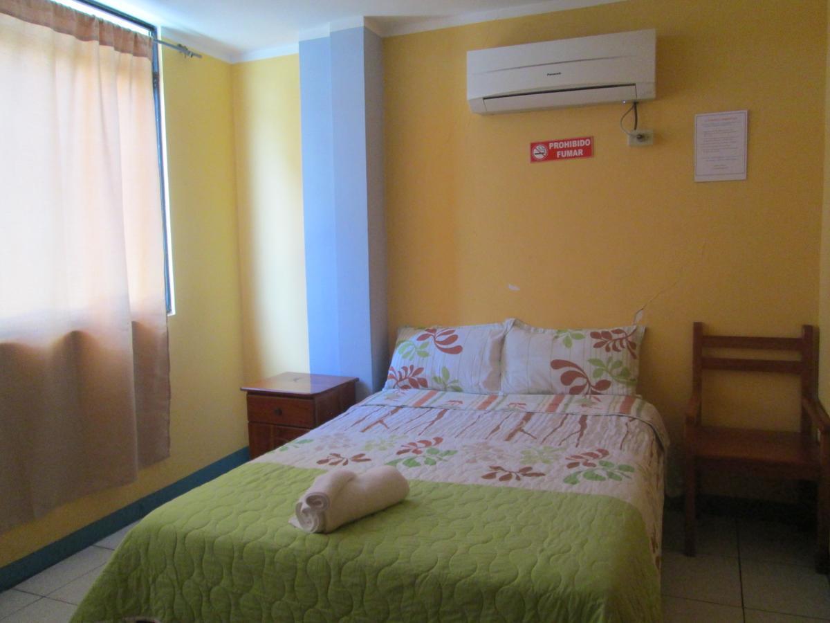 Hostal Leon Dormido Puerto Baquerizo Moreno Esterno foto