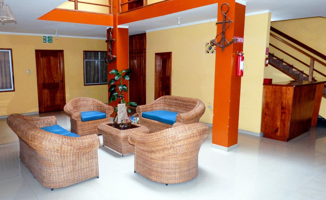 Hostal Leon Dormido Puerto Baquerizo Moreno Esterno foto